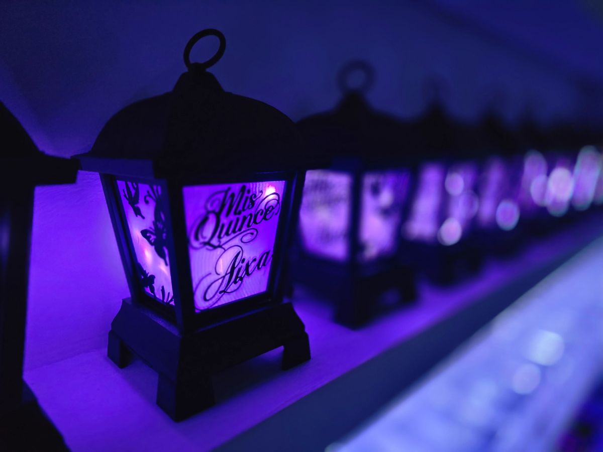Centros de Mesa - Farol Akari 25cm - Quince Años
