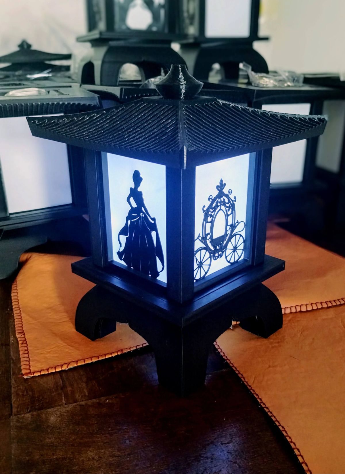 Centros de Mesa - Farol Kasumi 20cm - Quince Años